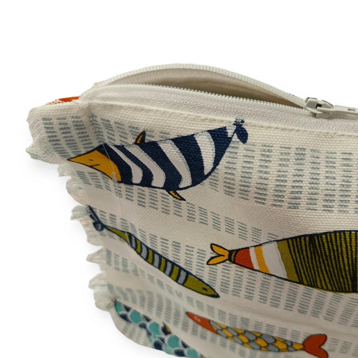 Telo Fouta con Pesciolini Colorati e Pochette Abbinata - 100% Cotone di Alta Qualità